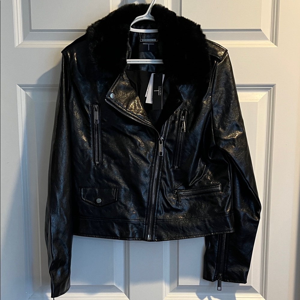 NWT TAHARI Women’s Faux Leather Biker Jacket w/Faux Fur Collar, Large